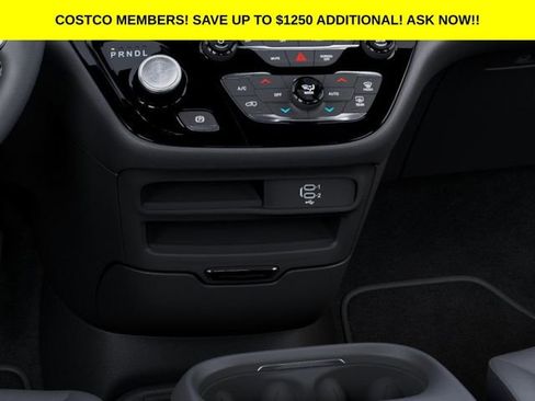 New 2026 Chrysler Pacifica Select AWD/4WD image 24