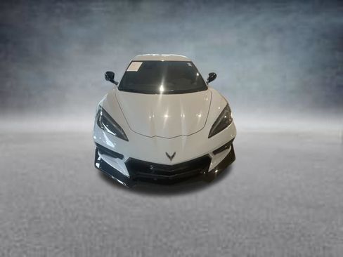 Used 2022 Chevrolet Corvette Stingray Coupe w/ Z51 Performance Package RWD image 15
