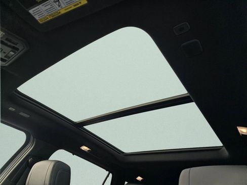 New 2026 Toyota Sequoia Platinum AWD/4WD image 4
