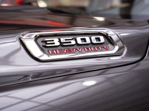 Used 2019 RAM 3500 Laramie image 38