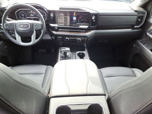 Used 2025 GMC Sierra 1500 Elevation w/ Elevation Premium Package image 7