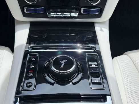 Used 2022 Rolls-Royce Ghost image 35