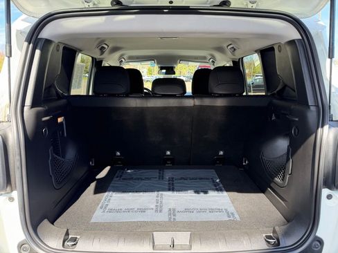 Used 2020 Jeep Renegade Latitude w/ Cold Weather Group AWD/4WD image 20