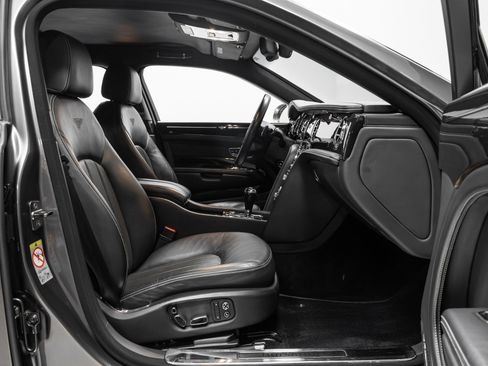 Used 2012 Bentley Mulsanne w/ Premiere Specification Pkg image 22