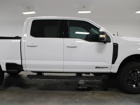 Used 2023 Ford F250 Lariat w/ Lariat Ultimate Package AWD/4WD image 11