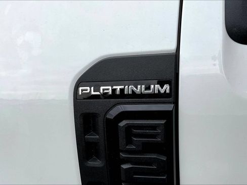 New 2026 Ford F250 Platinum AWD/4WD image 9