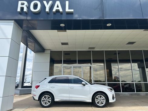 Used 2022 Audi Q3 2.0T Premium Plus AWD/4WD image 1