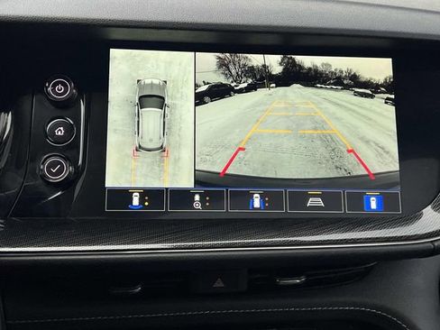 Used 2022 Buick Envision Essence w/ Technology Package I image 26