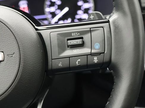 Used 2024 Nissan Pathfinder SL w/ SL Premium Package image 23