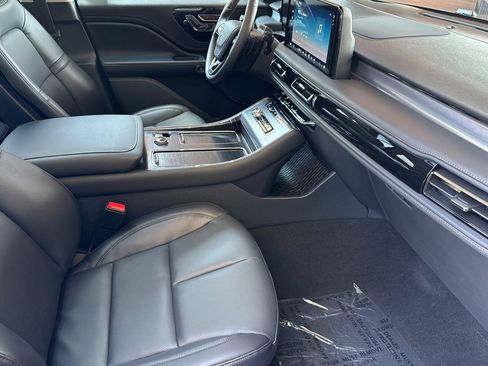 New 2025 Lincoln Aviator 2WD w/ Equipment Group 101A image 15