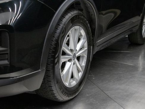 Used 2017 Nissan Rogue S image 7