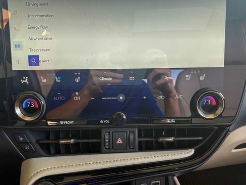 Used 2025 Lexus NX 350h AWD w/ Accessory Package (2T) image 20