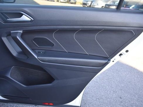 Used 2023 Volkswagen Tiguan SE FWD image 42