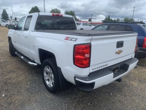 Used 2018 Chevrolet Silverado 1500 LT w/ All Star Edition AWD/4WD image 2
