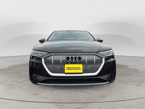 Used 2019 Audi e-tron Premium Plus image 6