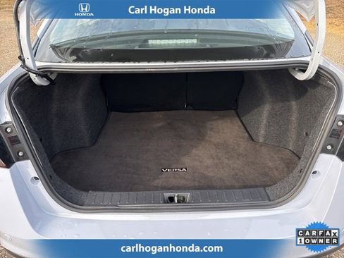 Used 2024 Nissan Versa SV image 10