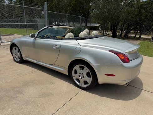Used 2005 Lexus SC 430 Convertible RWD image 10