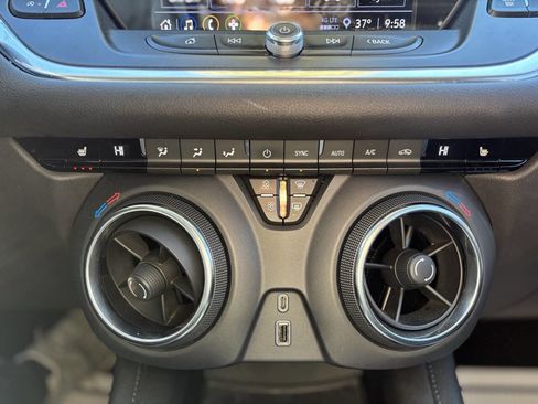 Used 2022 Chevrolet Blazer LT image 13