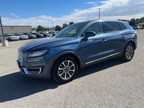 Used 2019 Lincoln Nautilus Select AWD/4WD image 7