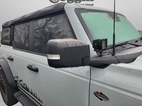 Used 2023 Ford Bronco Wildtrak image 18