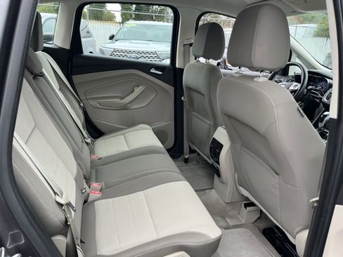 Used 2014 Ford C-MAX SE image 12