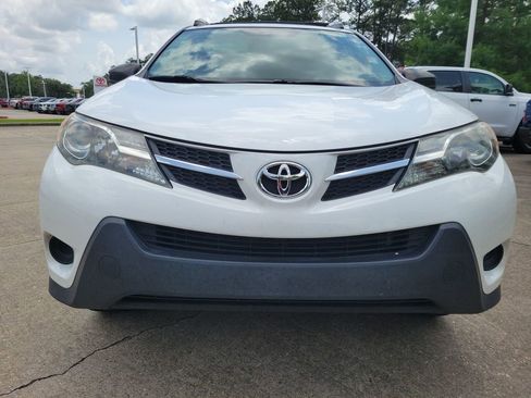 Used 2013 Toyota RAV4 LE FWD image 4