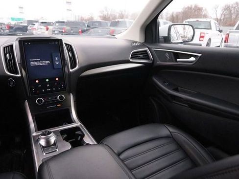 Certified 2024 Ford Edge SEL image 24