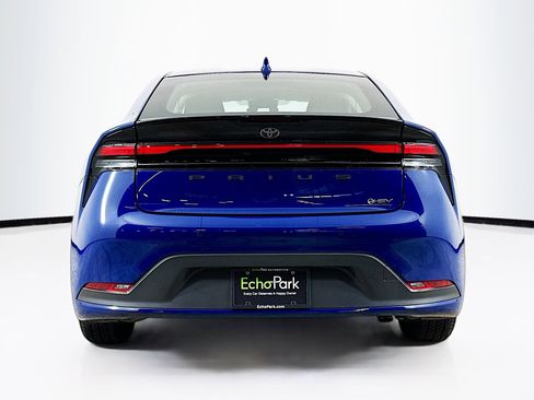 Used 2025 Toyota Prius LE image 7