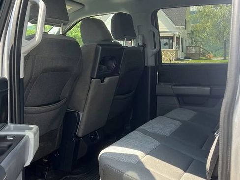 Used 2022 Ford F150 XLT w/ Equipment Group 302A High image 8