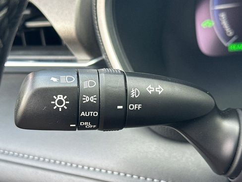 Certified 2026 Toyota Highlander Limited image 38