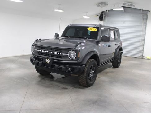 Used 2024 Ford Bronco Black Diamond image 4