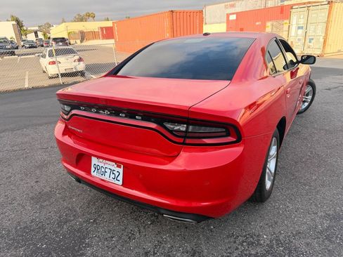 Used 2022 Dodge Charger SXT RWD image 18