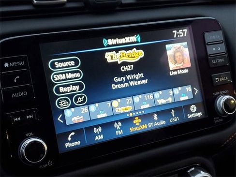 New 2025 Nissan Versa SR w/ Trunk Package image 11