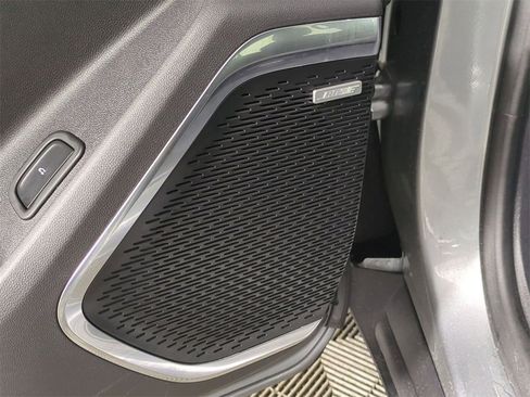 Certified 2025 GMC Acadia Elevation image 24