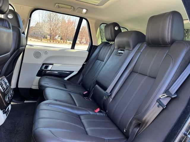 Used 2017 Land Rover Range Rover HSE AWD/4WD image 17