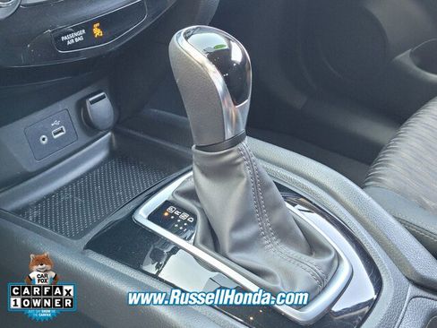 Used 2018 Nissan Rogue S image 38