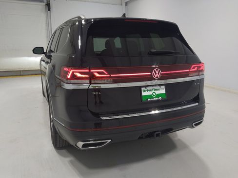 Used 2024 Volkswagen Atlas SEL AWD/4WD image 6