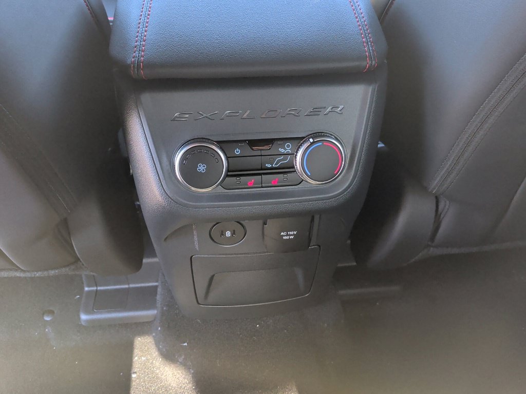 New 2026 Ford Explorer ST-Line w/ ST-Line Street Pack RWD image 39
