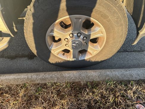 Used 2024 RAM 2500 Big Horn image 12