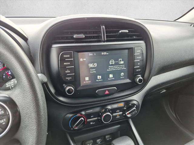 Used 2021 Kia Soul S FWD image 12