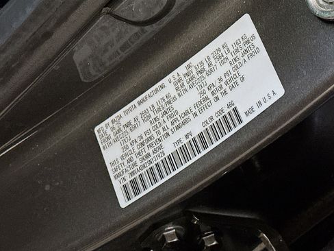 Used 2025 MAZDA CX-50 AWD 2.5 Hybrid w/ Premium Pkg image 12