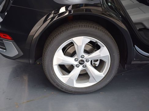 Certified 2024 Audi Q5 2.0T Premium Plus w/ Premium Plus Package image 9