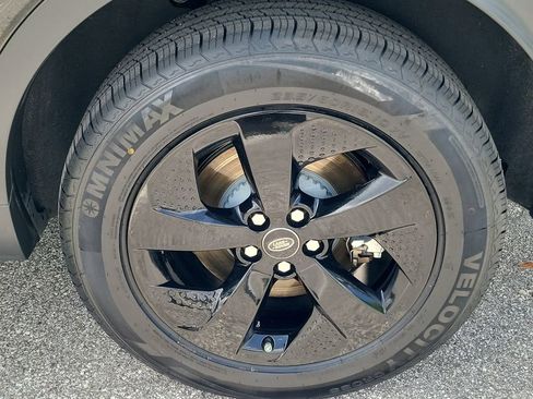 Used 2023 Land Rover Discovery Sport S AWD/4WD image 11