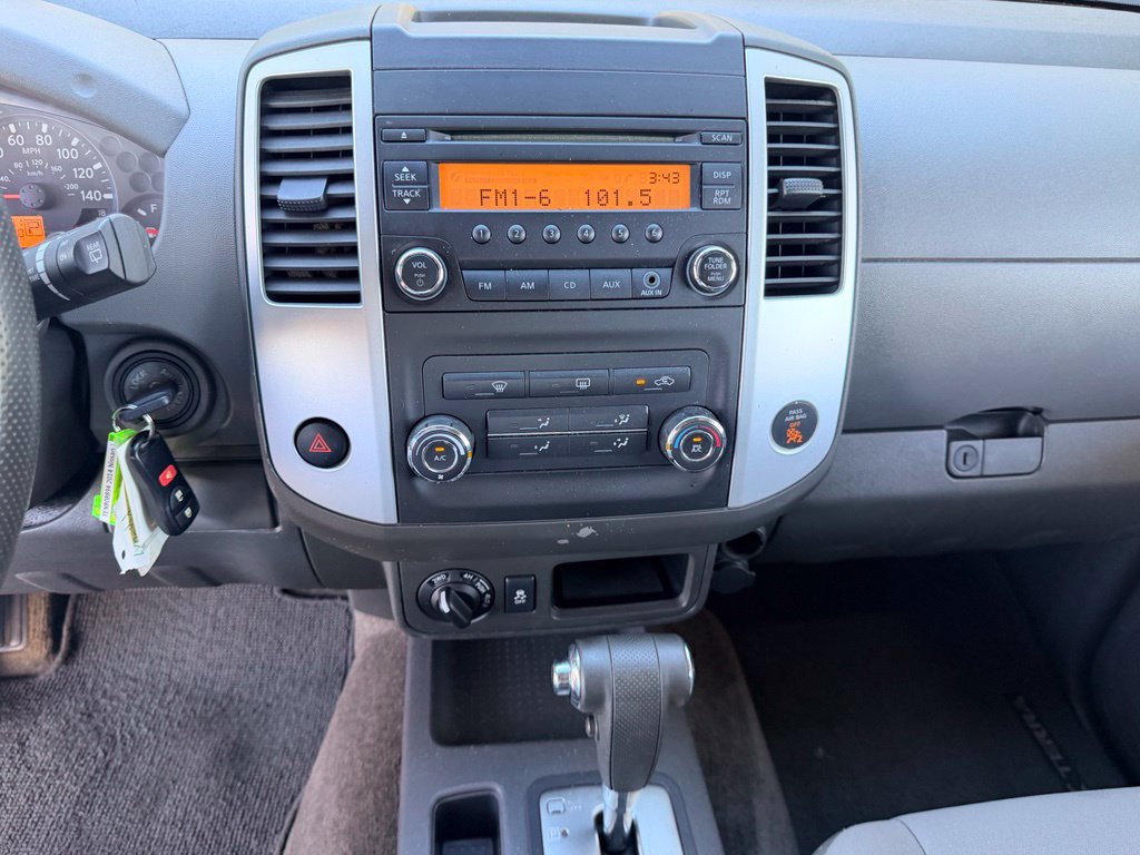 Used 2014 Nissan Xterra X AWD/4WD image 21