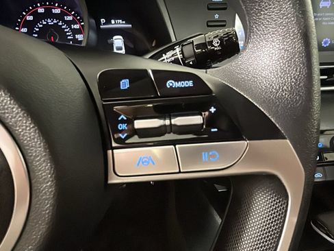Used 2022 Hyundai Elantra SEL FWD image 20
