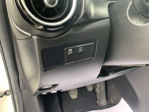 Used 2016 Scion iA image 14