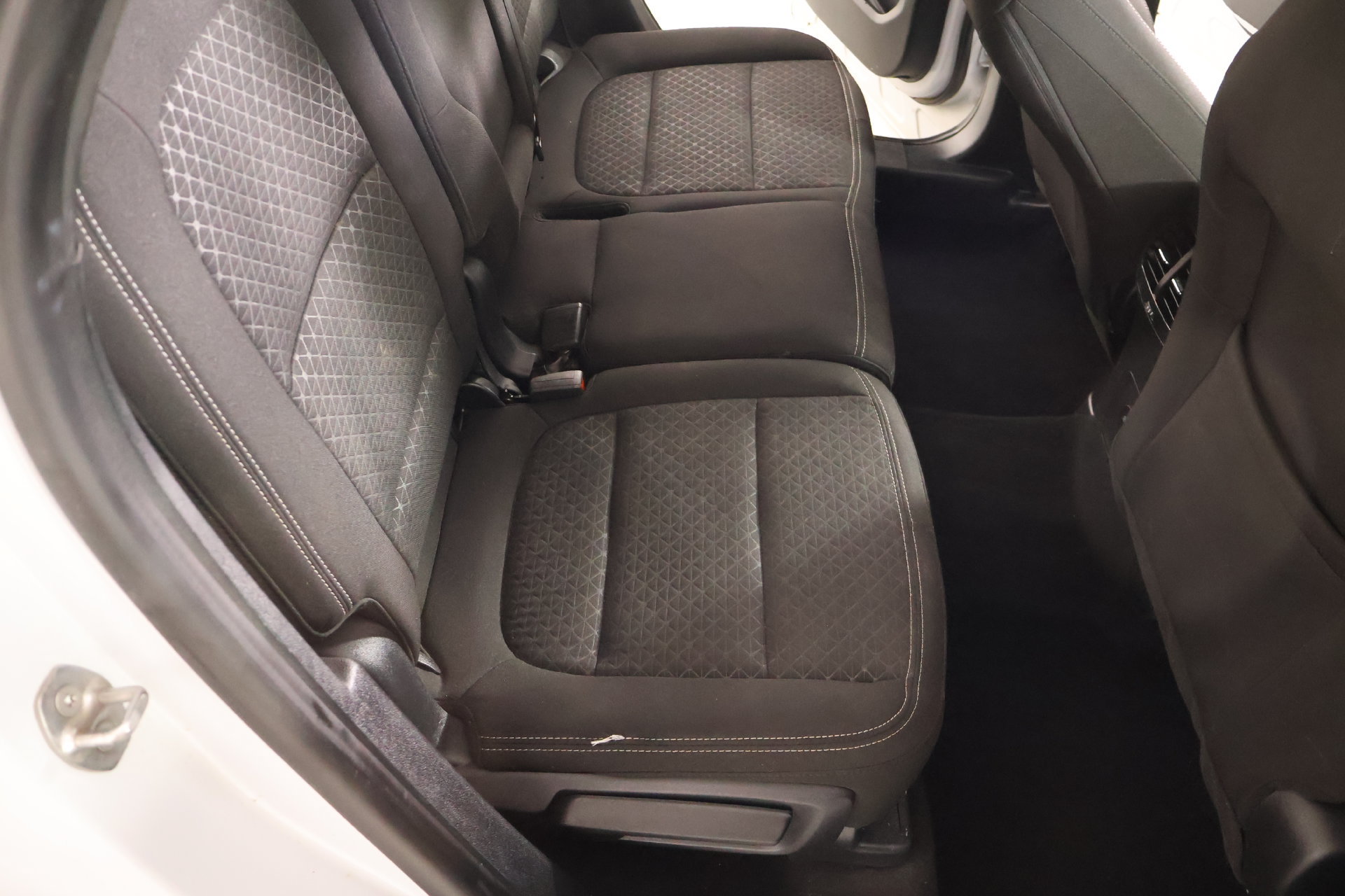Used 2025 Ford Escape Active w/ Cold Weather Package FWD image 14