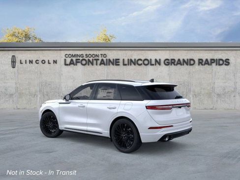 New 2026 Lincoln Corsair Reserve w/ Jet Appearance Package image 4