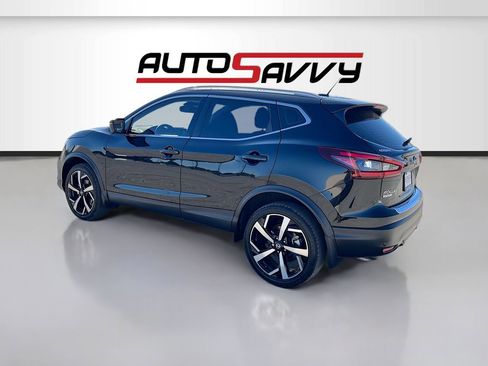 Used 2022 Nissan Rogue Sport SL w/ Premium Package FWD image 5