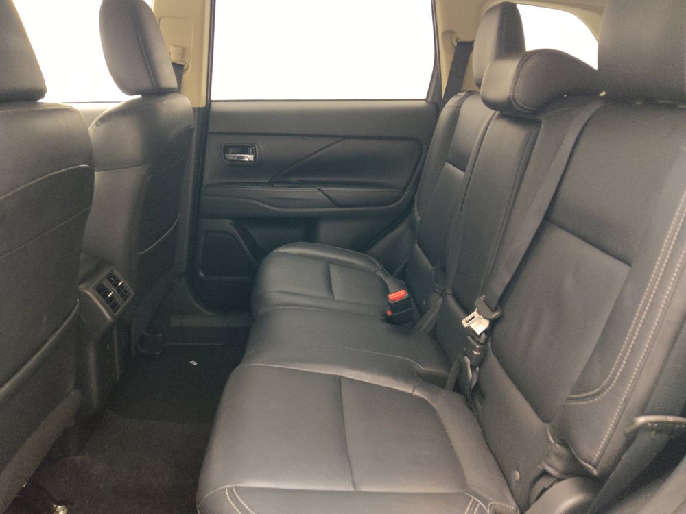 Used 2019 Mitsubishi Outlander SEL FWD image 18